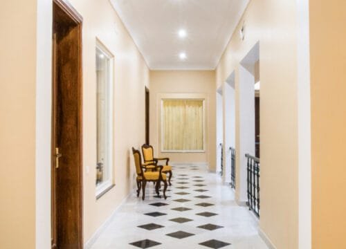 Chez Lavania courtyard and garden area — boutique hotels in Udaipur near Lake Pichola